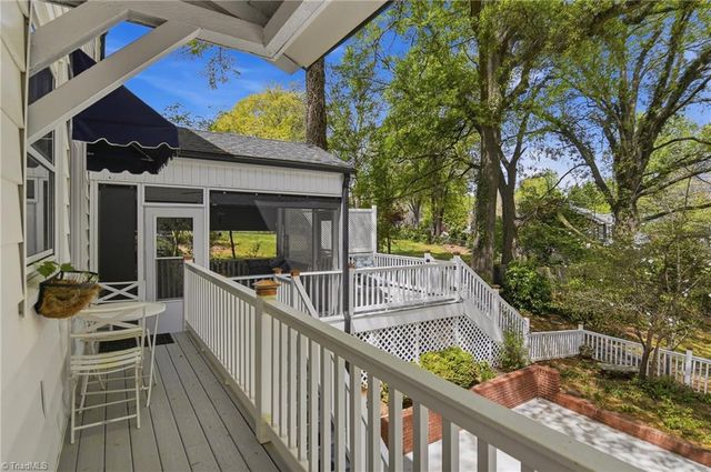 1943 Robinhood Road, Winston-salem, NC 27104