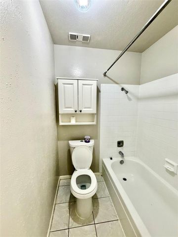 8801 Hammerly Boulevard 1505, Houston, TX 77080
