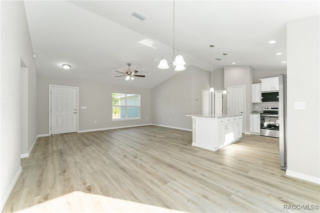 8458 N Tempest Drive, Citrus Springs, FL 34434