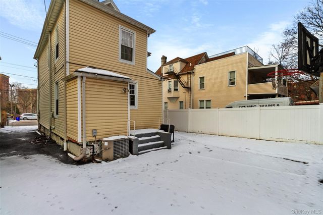 219 S Sixth Avenue, Mount Vernon, NY 10550