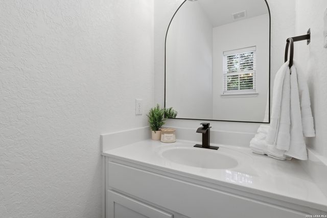 6106 Pecan Tree, San Antonio, TX 78240
