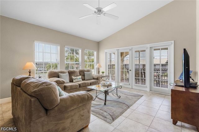4546 SE 6th PL D, Cape Coral, FL 33904
