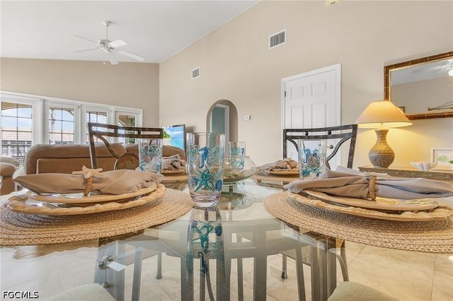 4546 SE 6th PL D, Cape Coral, FL 33904