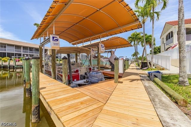 4546 SE 6th PL D, Cape Coral, FL 33904