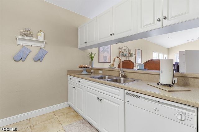 4546 SE 6th PL D, Cape Coral, FL 33904