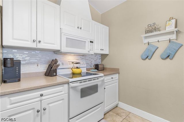 4546 SE 6th PL D, Cape Coral, FL 33904