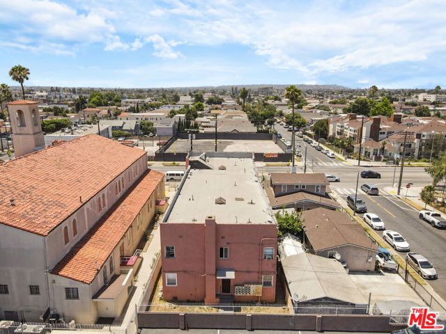 5606 S Figueroa Street, Los Angeles, CA 90037