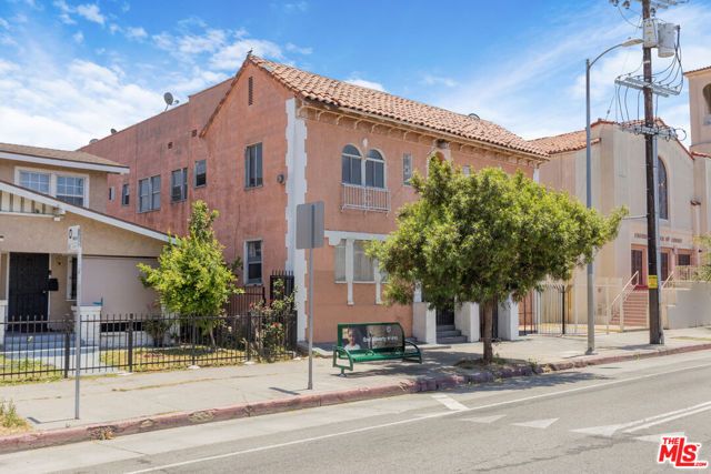 5606 S Figueroa Street, Los Angeles, CA 90037