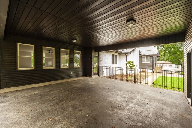 205 Bluegrass Dr, Hendersonville, TN 37075