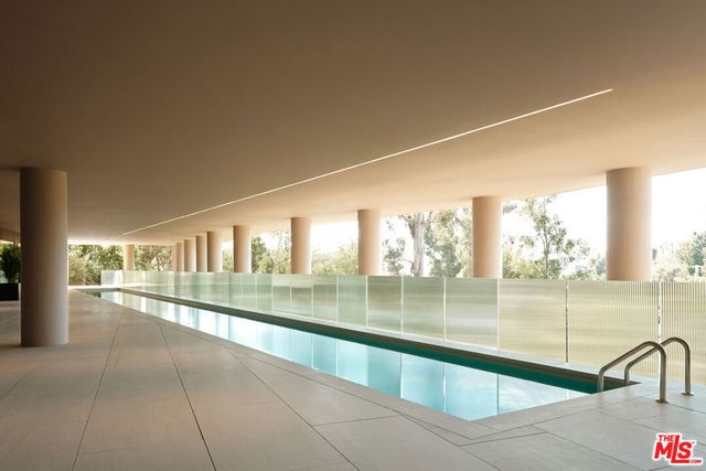 401 N Tigertail Road, Los Angeles, CA 90049