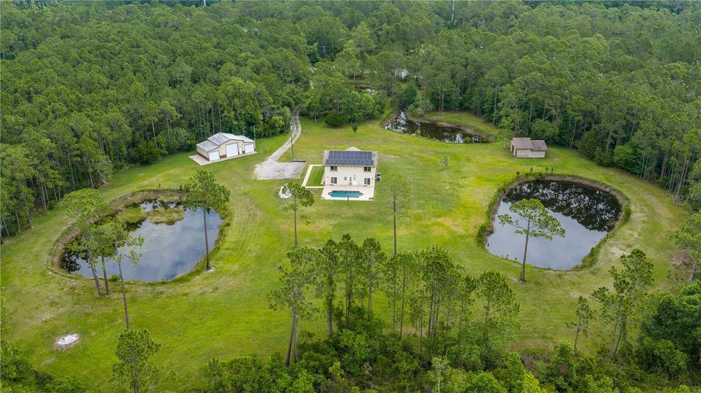 Image 3 of property listing at 204 EL PINO DRIVE, New Smyrna Beach, FL 32168