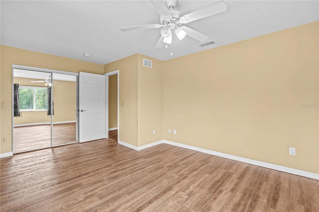 Image 37 of property listing at 204 EL PINO DRIVE, New Smyrna Beach, FL 32168