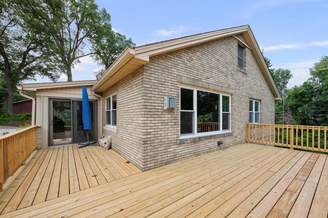 640 18TH Avenue, East Moline, IL 61244