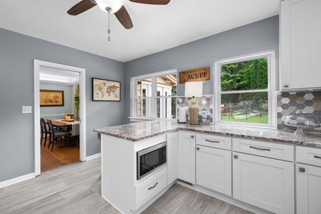 640 18TH Avenue, East Moline, IL 61244