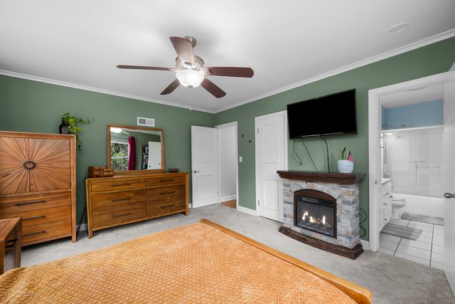640 18TH Avenue, East Moline, IL 61244