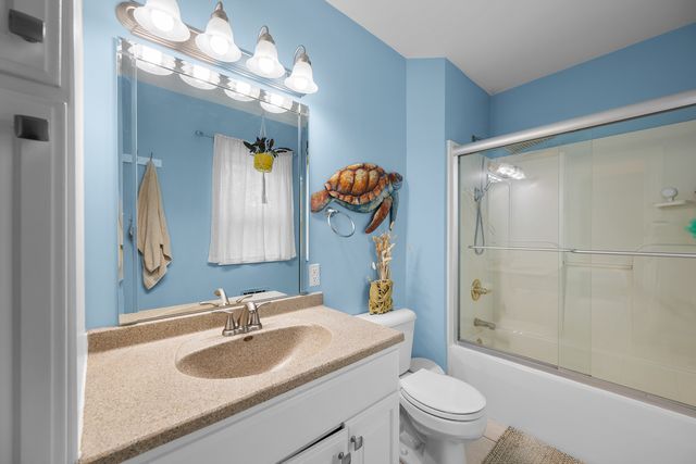 640 18TH Avenue, East Moline, IL 61244