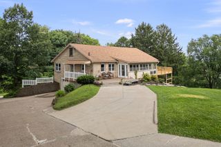 640 18TH Avenue, East Moline, IL 61244