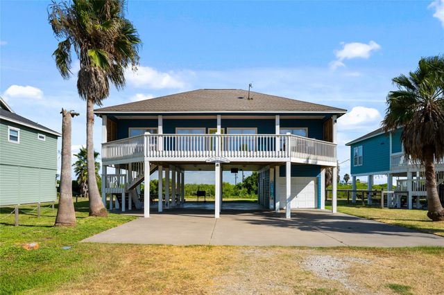 3233 Castle Drive, Crystal Beach, TX 77650