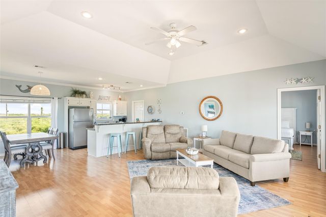 3233 Castle Drive, Crystal Beach, TX 77650