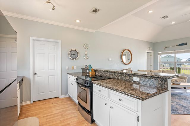 3233 Castle Drive, Crystal Beach, TX 77650