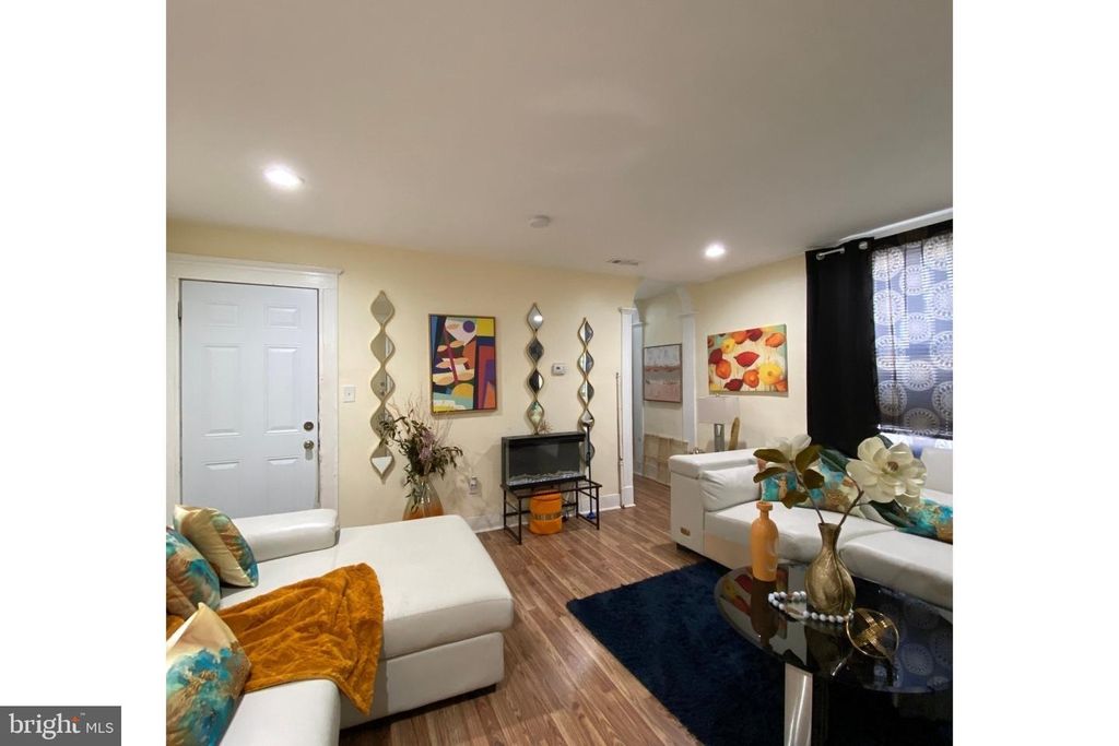 Image 23 of property listing at 3603 W FOREST PARK AVE, Baltimore, MD 21216