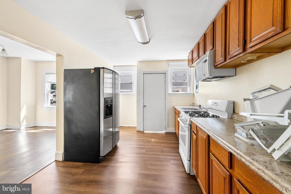 Image 9 of property listing at 3603 W FOREST PARK AVE, Baltimore, MD 21216