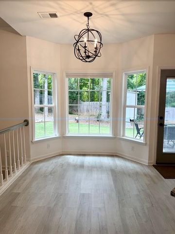 565 Fortune Ridge Road, Stone Mountain, GA 30087