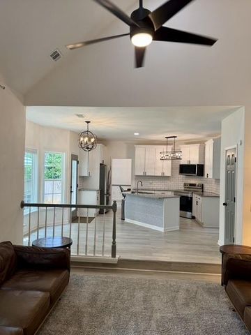 565 Fortune Ridge Road, Stone Mountain, GA 30087