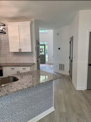 565 Fortune Ridge Road, Stone Mountain, GA 30087
