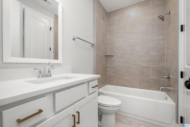 1818 CALVERT CIRCLE, Hoover, AL 35244