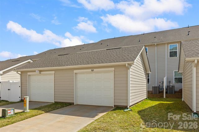909 Cobbled Way, Fort Mill, SC 29715