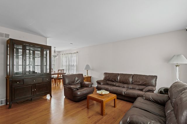 5519 Fairview Avenue, Downers Grove, IL 60516