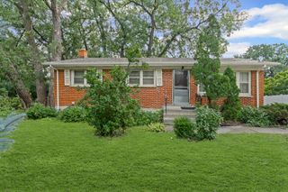 5519 Fairview Avenue, Downers Grove, IL 60516