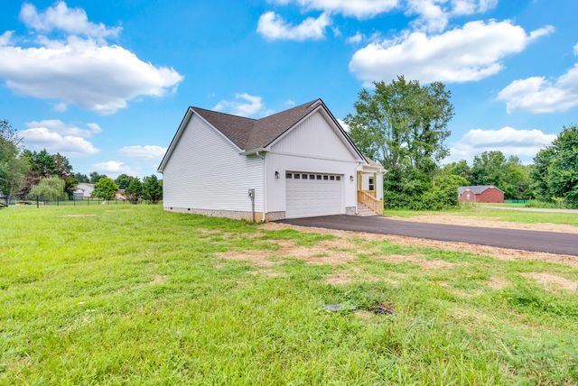 288 Westwood Dr, Sparta, TN 38583
