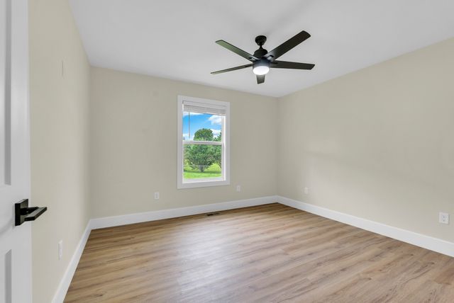 288 Westwood Dr, Sparta, TN 38583