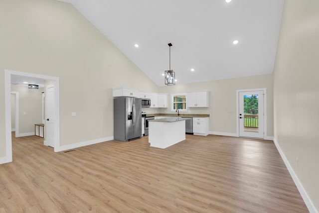 288 Westwood Dr, Sparta, TN 38583