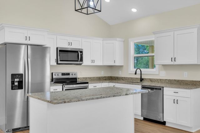 288 Westwood Dr, Sparta, TN 38583