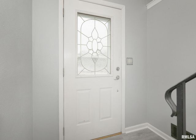 512 W 16TH Avenue, Coal Valley, IL 61240