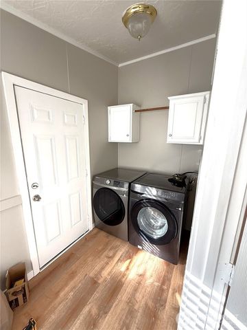 525 Grand Fir Drive, Enumclaw, WA 98022