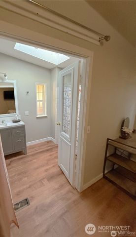 525 Grand Fir Drive, Enumclaw, WA 98022