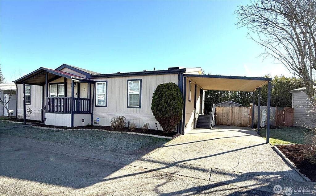 525 Grand Fir Drive, Enumclaw, WA 98022