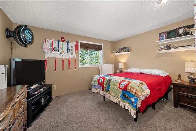 1415 W Viewmont Rd, Spokane, WA 99224