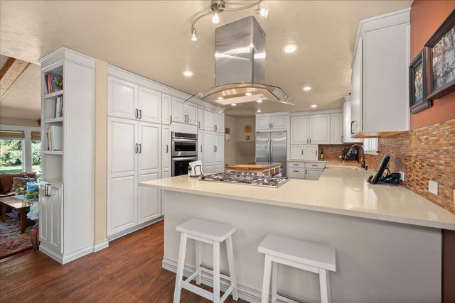 1415 W Viewmont Rd, Spokane, WA 99224