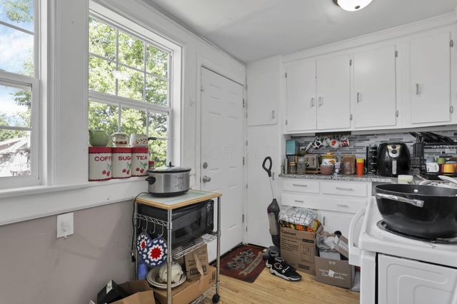 2407 Summit Street, Columbus, OH 43202