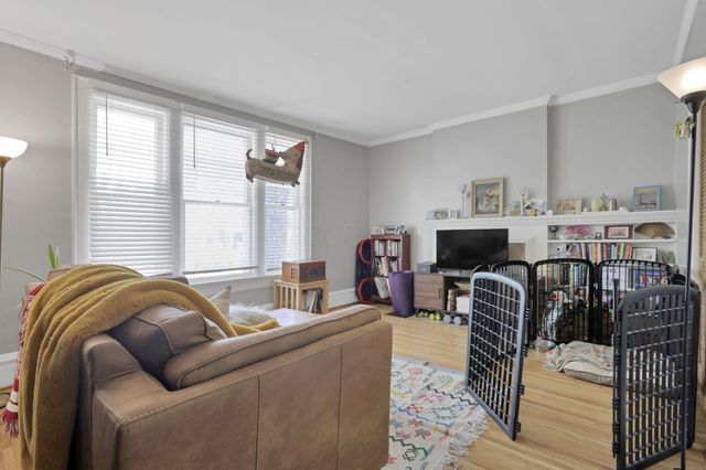 2407 Summit Street, Columbus, OH 43202
