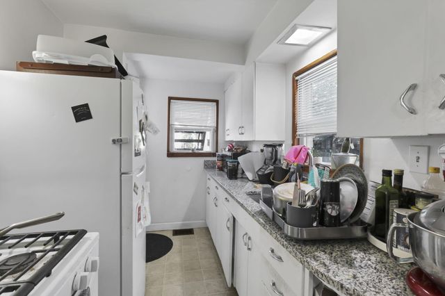 2407 Summit Street, Columbus, OH 43202
