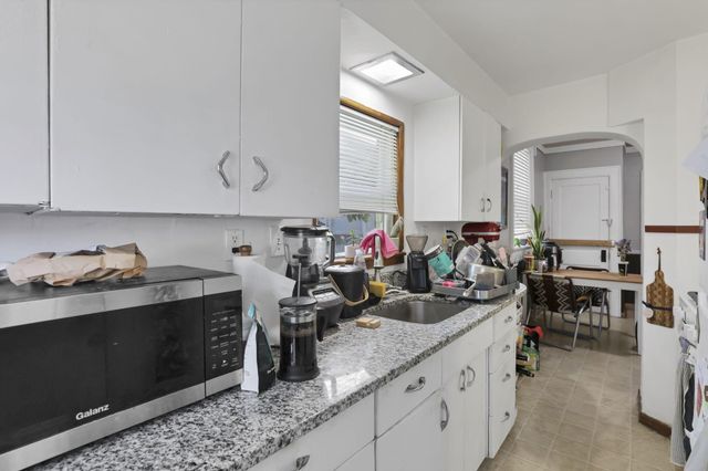 2407 Summit Street, Columbus, OH 43202