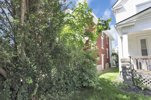 2407 Summit Street, Columbus, OH 43202