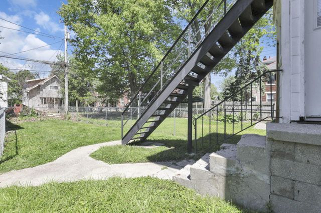 2407 Summit Street, Columbus, OH 43202