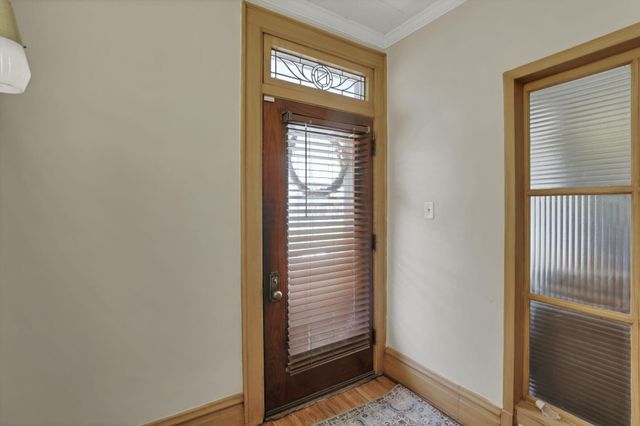 2407 Summit Street, Columbus, OH 43202